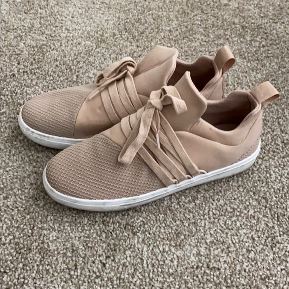 Steve Madden Lancer Sneakers